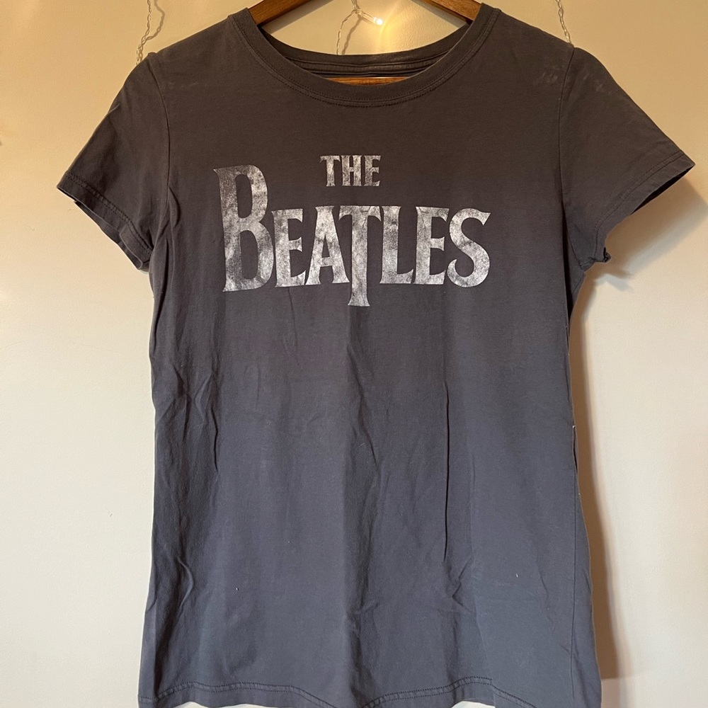 🦋 The Beatles XL gray shirt